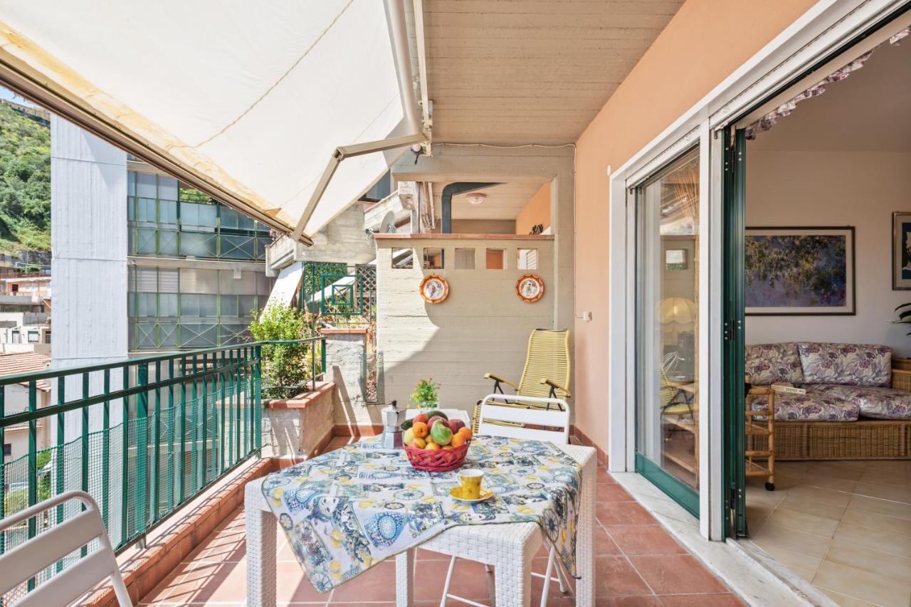 Taormina Comfortable Apartment With Terrace Buitenkant foto